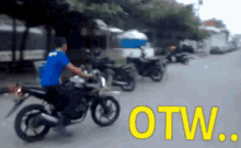 guy in motorcycle riding meluncur otw