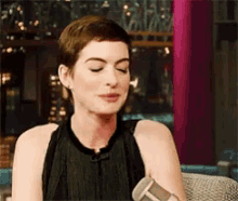 Anne Hathaway Guys Im Catwoman GIF - Anne Hathaway Guys Im Catwoman Interview GIFs