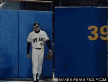 Ricky Vaughn Wild Thing GIF - Ricky Vaughn Wild Thing Jake Taylor -  Discover & Share GIFs