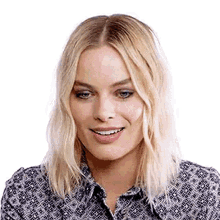 Margot Robbie Smiles GIF - Margot Robbie Smiles Lick Lips GIFs