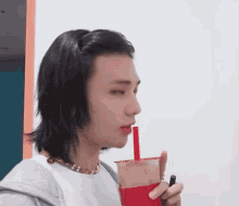 Musediet Hyunjin GIF - Musediet Hyunjin Drinking GIFs
