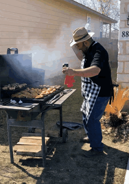 Cooking for Shaq, Changes in BBQ, and Keyboard Cooks with Hey