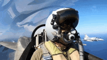 F-16 Pilot Thumps Up To Mirage 2000 Dash 5 F-16 Block 52 Plus GIF