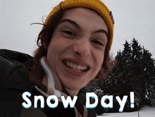 Finn Wolfhard Snow Day GIF - Finn Wolfhard Snow Day Excited GIFs
