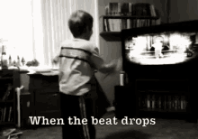 wii dancing when the bass drops beat drops killin it