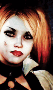 Harley Quinn Wink GIF - Harley Quinn Wink Serious GIFs