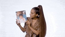 Fxpink Ariana Grande GIF - Fxpink Ariana Grande Billboard Interview GIFs