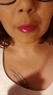 Red Lips Selfie GIF - Red Lips Selfie Makeup GIFs