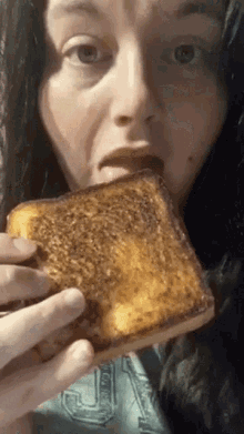 cheesy crunch eat toast hungry