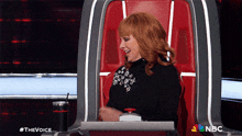 Pointing To The Side Reba Mcentire GIF - Pointing To The Side Reba Mcentire The Voice GIFs