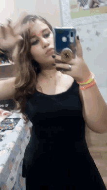 Pretty Selfie GIF - Pretty Selfie Mirror Selfie GIFs