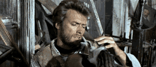 Ahmetyanbasan Kiyici Clint Eastwood Kedi Seviyor GIF - Ahmetyanbasan Kiyici Clint Eastwood Kedi Seviyor GIFs