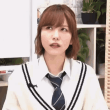 Confused Aimi Terakawa GIF - Confused Aimi Terakawa Kasumi Toyama GIFs