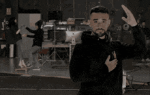 juan ( lmdshow ) is standing in a dark room