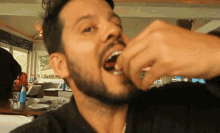 Heads Up Eating GIF - Heads Up Eating Yummy GIFs