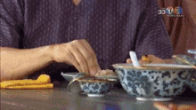 Buppaesanniwas Eating By Hands GIF - Buppaesanniwas Eating By Hands Curious GIFs