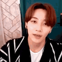 Jeonghan Let Me Out GIF - Jeonghan Let Me Out Angry GIFs