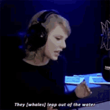 Taylor Swift Interview GIF - Taylor Swift Interview Radio GIFs