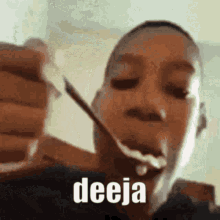 Deeja Eating GIF - Deeja Eating Boy GIFs