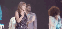 Taylor Swift Reputation Tour GIF - Taylor Swift Reputation Tour Awkward GIFs
