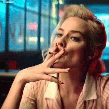 Margot Robbie Smoking GIF - Margot Robbie Smoking Margot Robbie Smoking GIFs