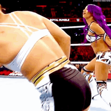 Sasha Banks Ronda Rousey GIF - Sasha Banks Ronda Rousey Pats Shoulder GIFs