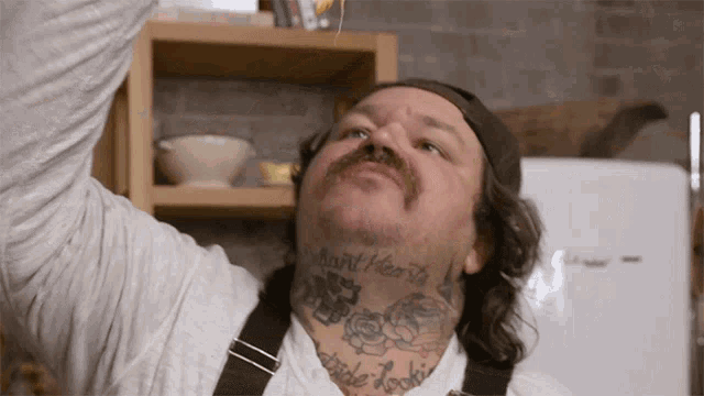 eating-matty-matheson.gif