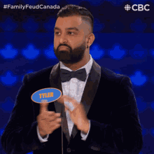 Clap Tyler GIF - Clap Tyler Family Feud Canada GIFs