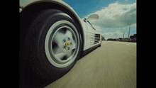 Rodando 512 GIF - Rodando 512 Ferrari GIFs
