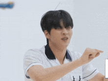 Kpop Vvs GIF