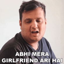 Abhi Mera Girlfriend Ari Hai Rohit GIF - Abhi Mera Girlfriend Ari Hai Rohit The Rohit Sharma GIFs