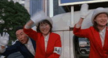 Waving GIF - Lost In Translation Wave Parade GIFs