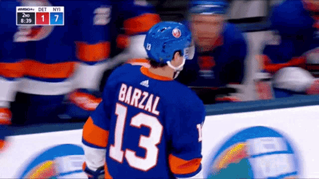 New York Islanders Mat Barzal GIF - New York Islanders Mat Barzal Barzal -  Discover & Share GIFs