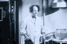 The Three Stooges Larry GIF - The Three Stooges Larry Dancing GIFs