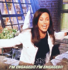 Engaged Friends GIF - Engaged Friends Monica GIFs