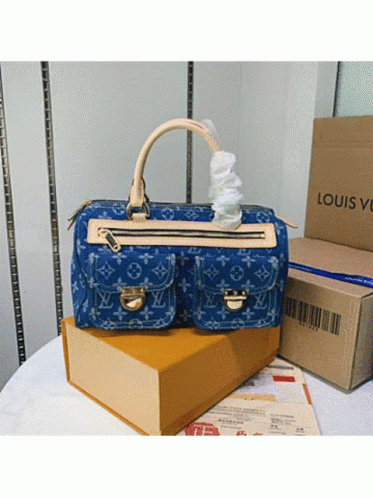 Louis Replica Bags GIF - Louis Replica Bags - Discover & Share GIFs