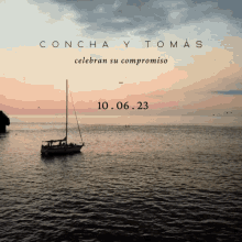 concha y tomas celebran su compromiso with a sailboat in the middle of the ocean