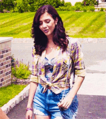 The Carrie Diaries GIF - The Carrie Diaries Smiling Smile GIFs