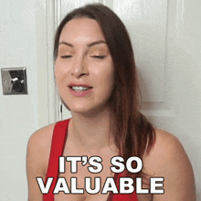 It'S So Valuable Tracy Kiss GIF - It'S So Valuable Tracy Kiss It'S Extremely Important GIFs