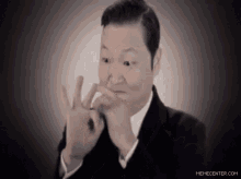 Play Fingers GIF - Play Fingers Flute GIFs