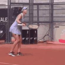 belinda bencic running man tennis clay wta