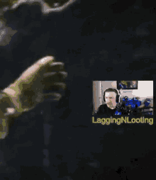 Laggingnlooting Streamer GIF - Laggingnlooting Streamer Escape From Tarkov GIFs