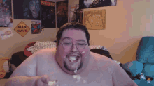 Fat Guy Eatting GIF - Fat Guy Eatting GIFs