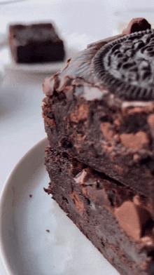 Oreo Brownies Dessert GIF - Oreo Brownies Dessert Brownie GIFs