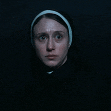 Nun Woman GIF - Nun Woman Young GIFs