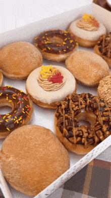 Krispy Kreme Doughnuts GIF - Krispy Kreme Doughnuts Donuts GIFs