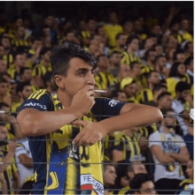 Fenerbahçe Sigara GIF - Fenerbahçe Sigara GIFs