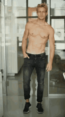 Kevin Pabel Rfcdscd GIF - Kevin Pabel Rfcdscd Muscle GIFs