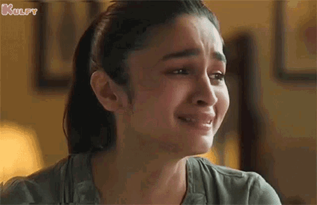 Cry Crying GIF - Cry Crying Alia Bhatt - Discover & Share GIFs