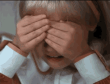 Crying Alice In Wonderland GIF - Crying Alice In Wonderland 1985 GIFs